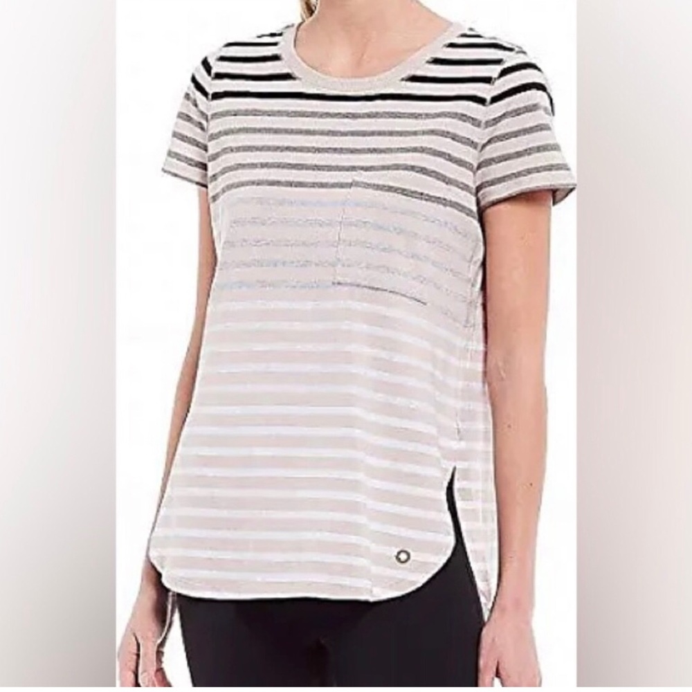 Calvin Klein Performance Stretch tshirt,  size Medium womanʻs